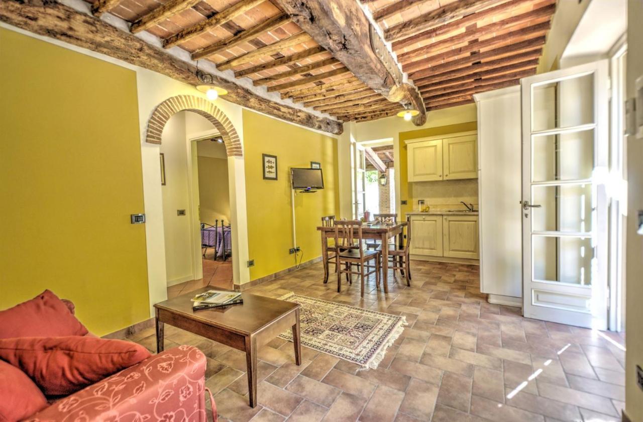 Lucca Cycling Holidays Il Tiglio Rooms Sant'Andrea di Compito Экстерьер фото